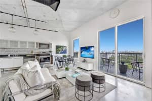 10 Sw South River Dr 1505, Miami