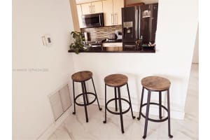 1650 Coral Way 702, Miami