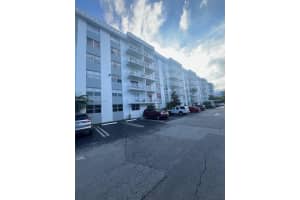 16465 Ne 22nd Ave 118, North Miami Beach