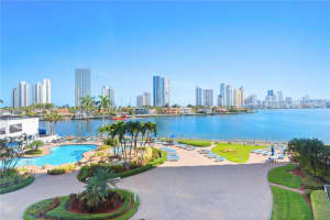 19101 Ne 36th Ct 409, Aventura
