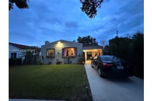 521 Nw 48th St, Miami