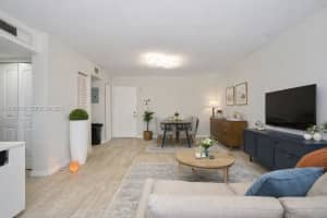 8240 Sw 210th St 207, Cutler Bay