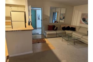 10419 E Clairmont Cir 205, Tamarac