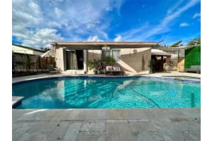 2040 Ne 183rd St, North Miami Beach