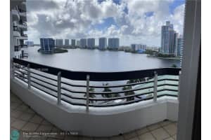 3600 Mystic Pointe Dr 1404, Aventura