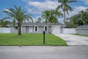 4541 Sw 28th Ter, Dania Beach
