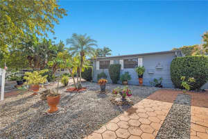 12890 Ne Miami Ct, North Miami