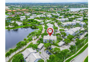 11185 Sw 6th St 301, Pembroke Pines