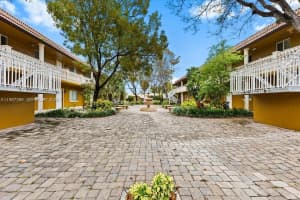 2323 Van Buren St 208, Hollywood