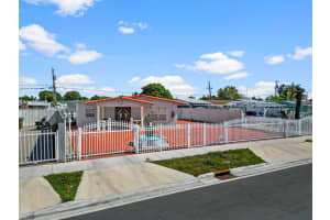 871 Se 5th Pl, Hialeah