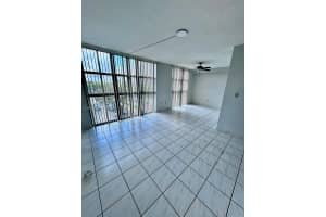 11750 Sw 18th St 501-1, Miami