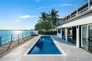 1351 Bay Ter 0, North Bay Village