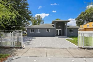 2317 Nw 87th St, Miami