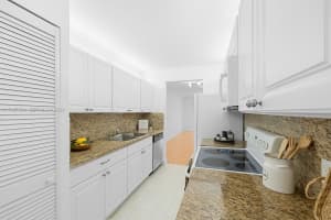 1351 Sw 125th Ave 108s, Pembroke Pines