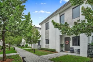 4346 Nw 81st Ave, Doral