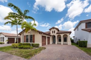 8513 Nw 41st St -, Cooper City