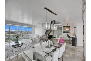 3370 Hidden Bay Dr Ts2810, Aventura