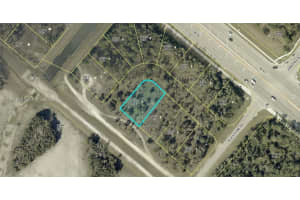 807 Fabian Cir, Fort Myers