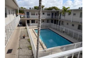 6055 Nw 37th St 25, Virginia Gardens