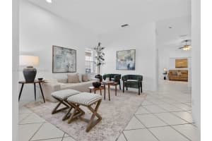 4317 Willow Ridge Dr, Weston