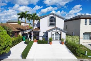 13921 Sw 164th St, Miami