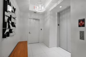 851 Ne 1st Ave 2912, Miami