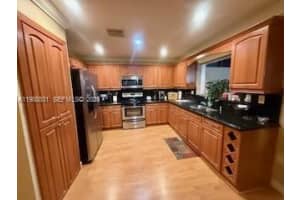 16236 Sw 100th Ter, Miami