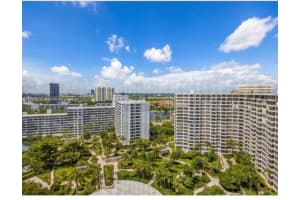 2500 Parkview Dr 2119, Hallandale Beach