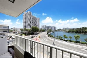 2600 Collins Ave 307, Miami Beach