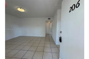 4732 Sw 33rd Ave 206, Dania Beach