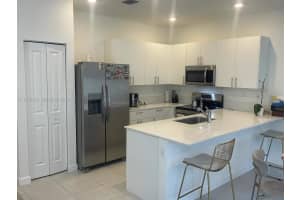 728 Se 14th Ct, Homestead