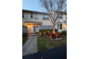 147 Sw 3rd St, Pompano Beach