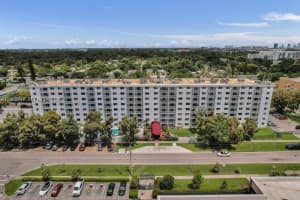 1251 Ne 108th St 411, Miami