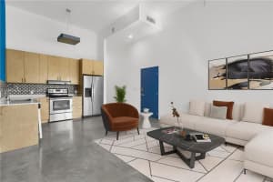 761 Nw 1st St 101, Miami