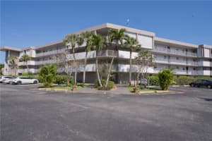 2800 Nw 47th Ter 103b, Lauderdale Lakes