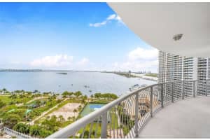 1750 N Bayshore 2001, Miami