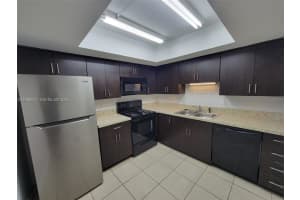 5881 Nw 57th Ave 7, Tamarac