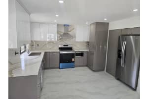 270 Nw 147th St 270, Miami