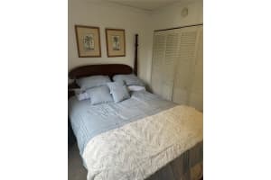 2951 S Bayshore Dr 417, Miami