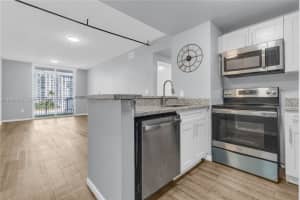 185 Se 14th Ter 1611, Miami