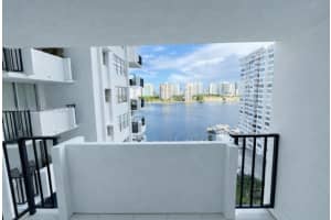 2750 Ne 183rd St 1201, Aventura