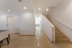 1566 Ne Quayside Ter D14, Miami