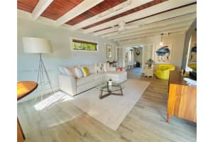 1175 Ne 131st St, North Miami