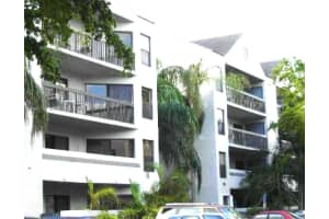 8811 Sw 132nd Pl 207cw, Miami