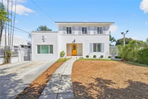 2431 Sw 4th St, Miami