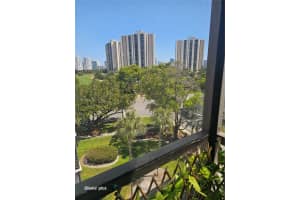 20400 W Country Club Dr 601, Aventura 20400 W Country Club Dr 601, Aventura