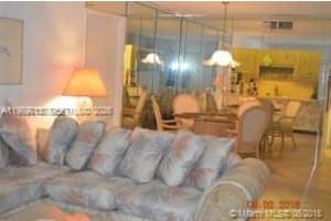 303 Racquet Club Rd 206, Weston