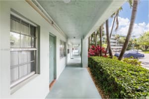 806 Cypress Grove Ln 111, Pompano Beach