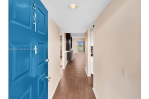 800 Sw 125th Way 407o, Pembroke Pines