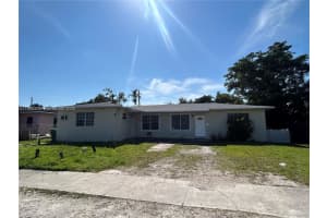 15020 Ne 6th Pl 15022, Miami